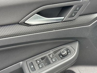 2023 Volkswagen Golf R Base