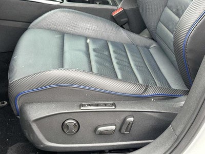 2023 Volkswagen Golf R Base