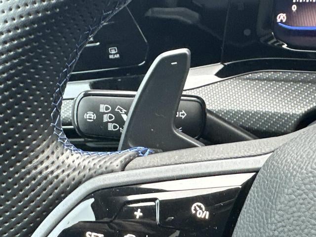 2023 Volkswagen Golf R Base