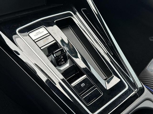 2023 Volkswagen Golf R Base