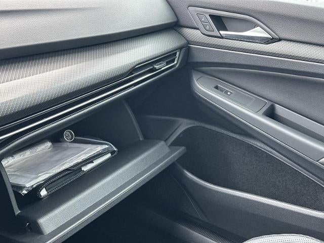 2023 Volkswagen Golf R Base